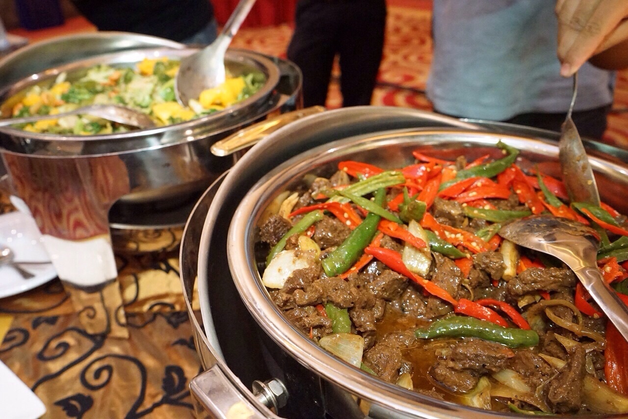 Poetri Alim - Buffet Buffet